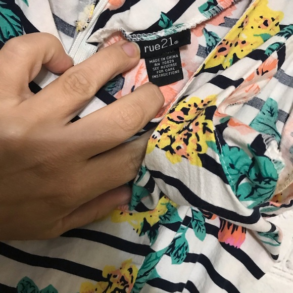 Floral Striped Dress - Picture 6 of 7